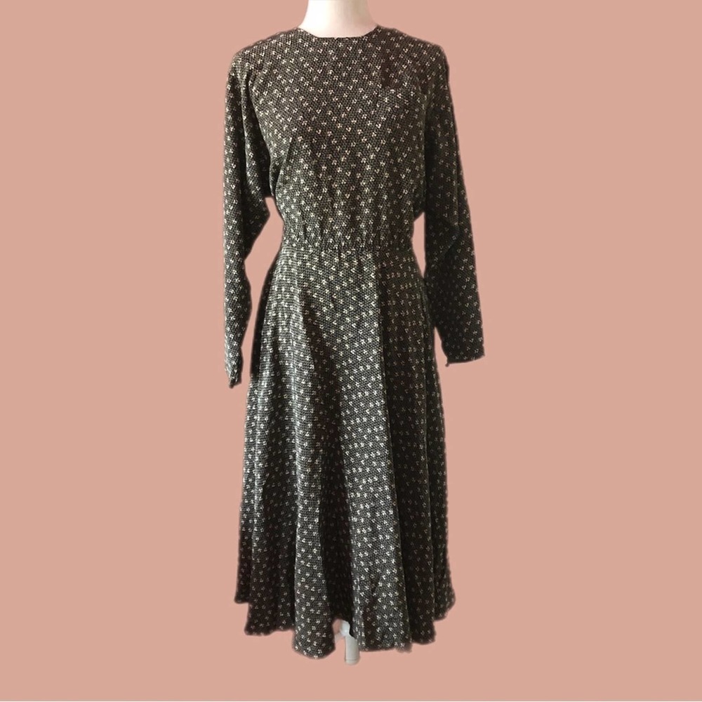 Vintage Liz Roberts Size 12 Dress with Pockets